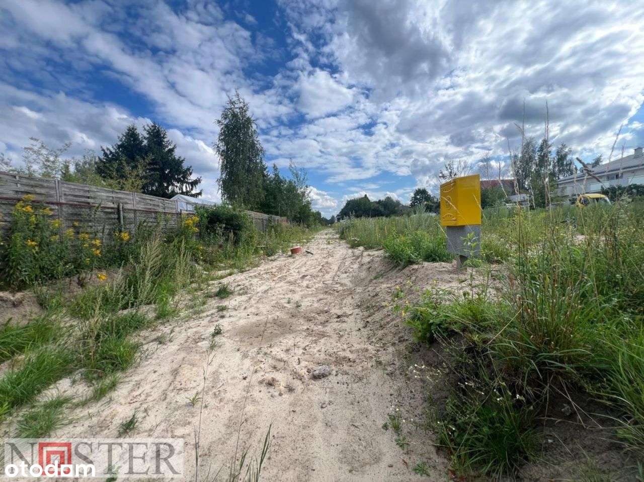 obrzeża Miasteczka Wolanów-3