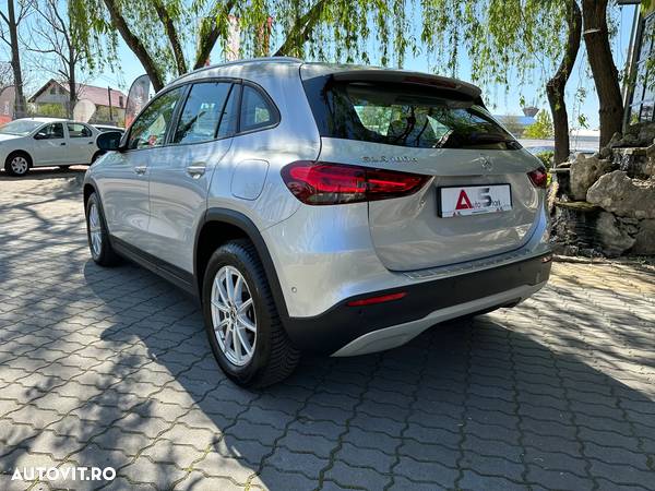 Mercedes-Benz GLA 180 d Aut. - 5