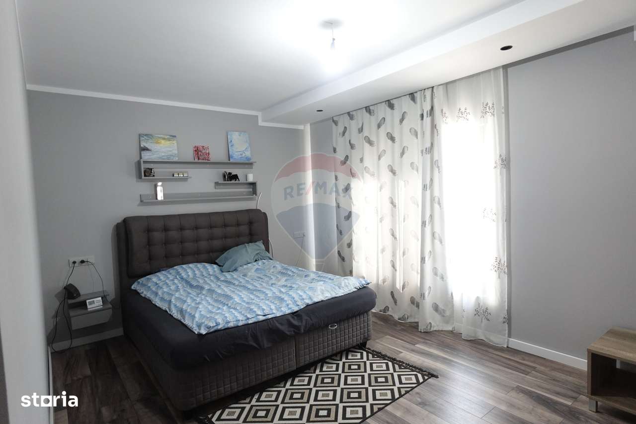 Casă / Vilă cu 4 camere de vânzare in Satu Nou de Jos - Imagine principală: 5/12