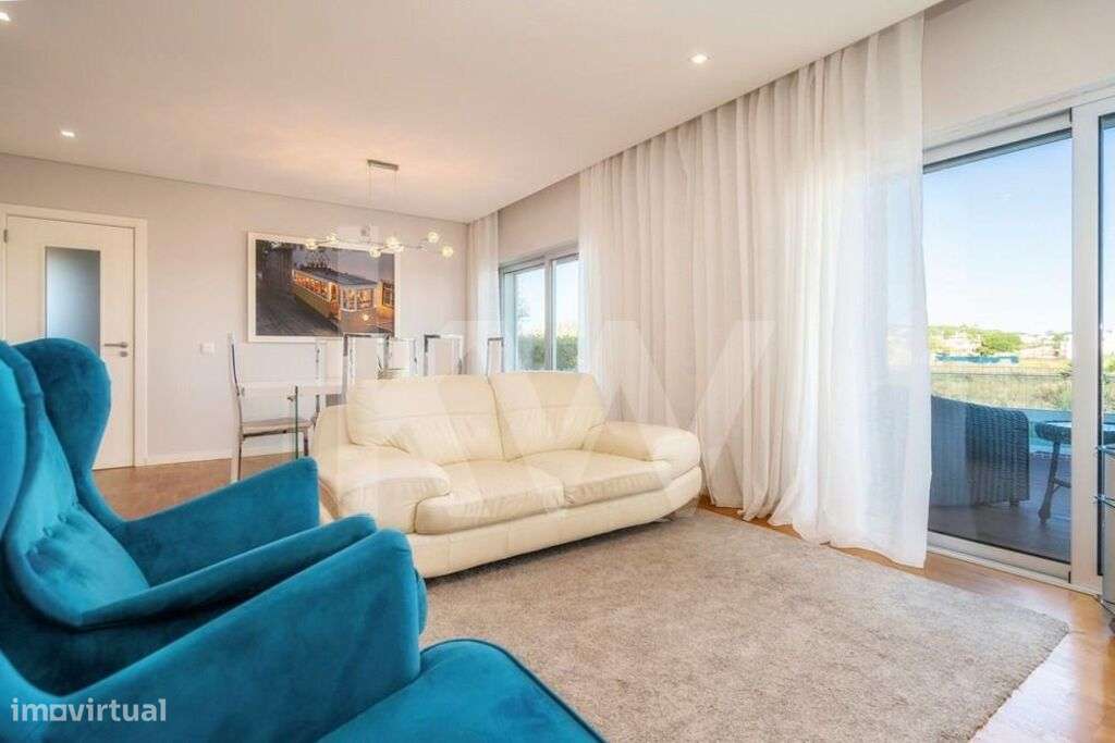 Moradia T4 | Arquitetura moderna | Piscina | a 700 metros da Praia de - Grande imagem: 4/60