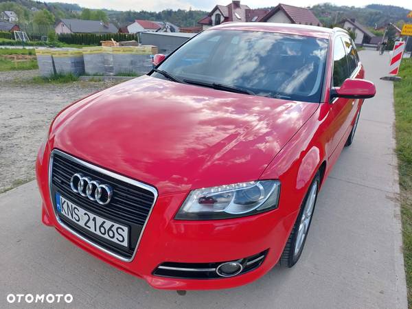 Audi A3 2.0 TDI Sportback DPF quattro Attraction - 2