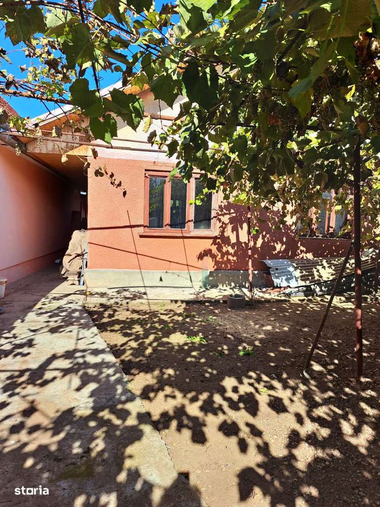 Casă Oncea zona str.I.Bogdan 2 cam construită  din BCA în 1991,ST433mp - Imagine principală: 1/3