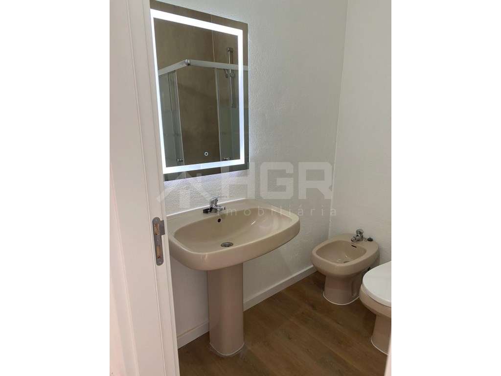 T1 | SEMI-RENOVADO | LOCALIZAÇÃO CENTRAL | ALTO SEIXALINHO-9