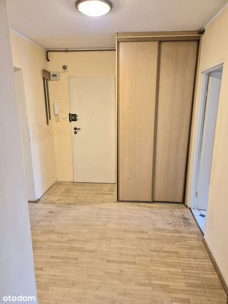 Blisko terenów zielonych z trzema balkonami-16