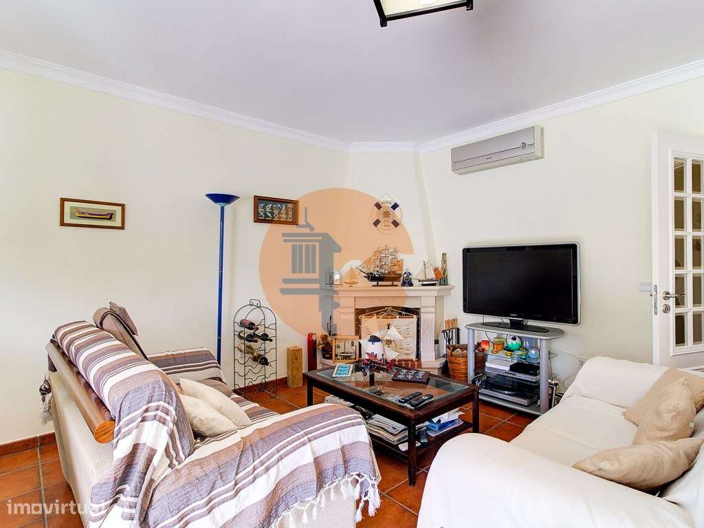 Fantástica moradia T3 com garagem, Piscina e Jardim. - Grande imagem: 4/36