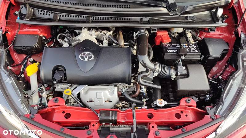 Toyota Yaris 1.5 Premium - 12