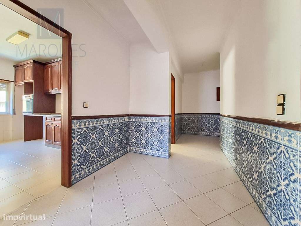 Apartamento T2 com Arrecadação em Casais de Mem Martins - Rio de Mouro - Grande imagem: 4/14
