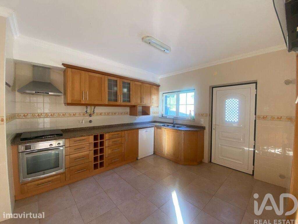 Casa / Villa T2 em Vila Verde dos Francos de 349,00 m2 - Grande imagem: 4/19