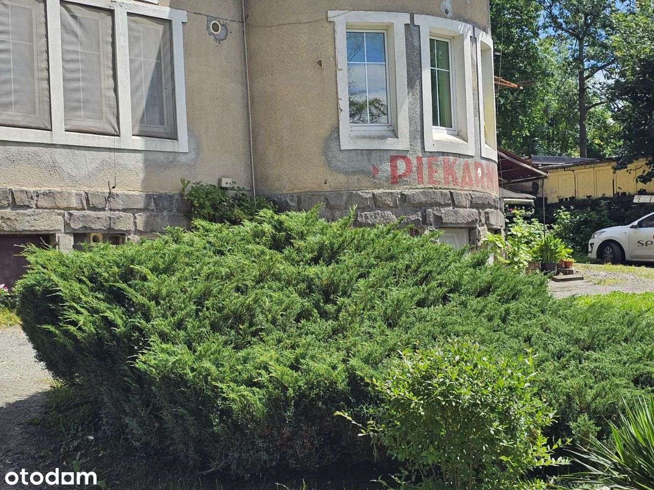 sprzedam lokal użytkowy / dobra lokalizacja-9