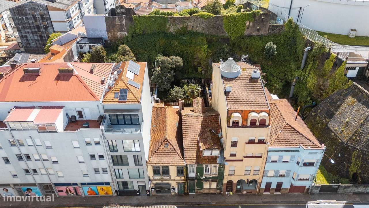 Andar Moradia T4 Duplex para Renovar | Rua da Alegria no Porto |...-22