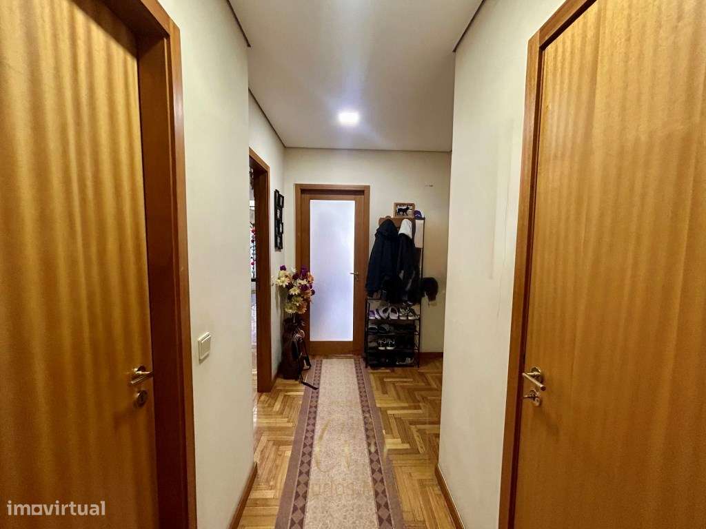 T3 no Centro da cidade com elevador e garagem fechada-9
