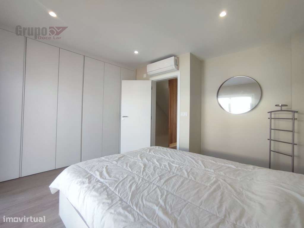 Moradia Geminada T3 Triplex, com Garagem e como Nova em Quinta do C...-12