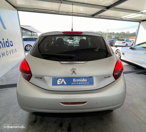 Peugeot 208 1.6 BlueHDi Style - 6