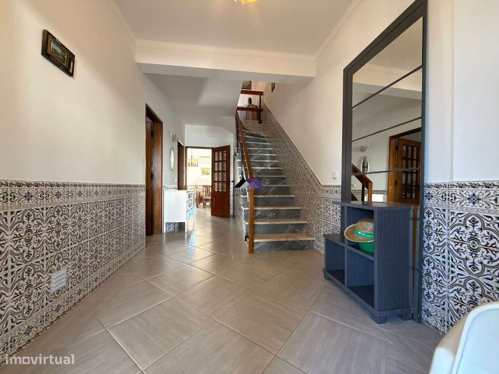 Moradia V3 com Estacionamento e Quintal-10