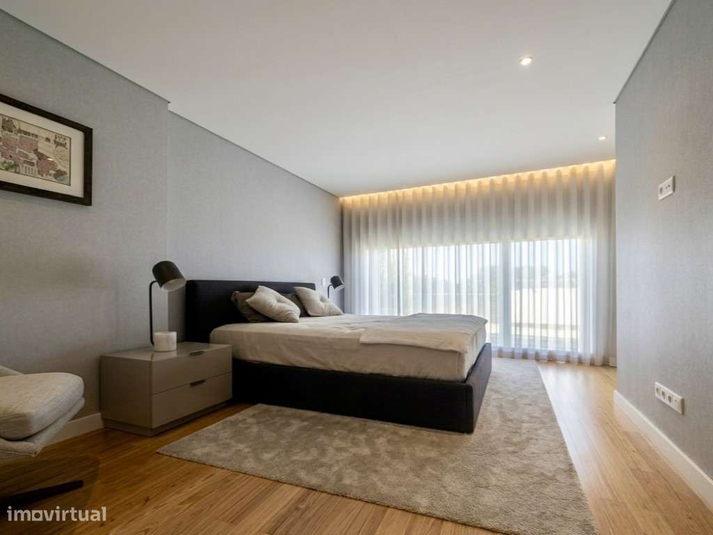 Penthouse T4 | Praça Velasquez | Terraço Privativo com Jacuzzi-7