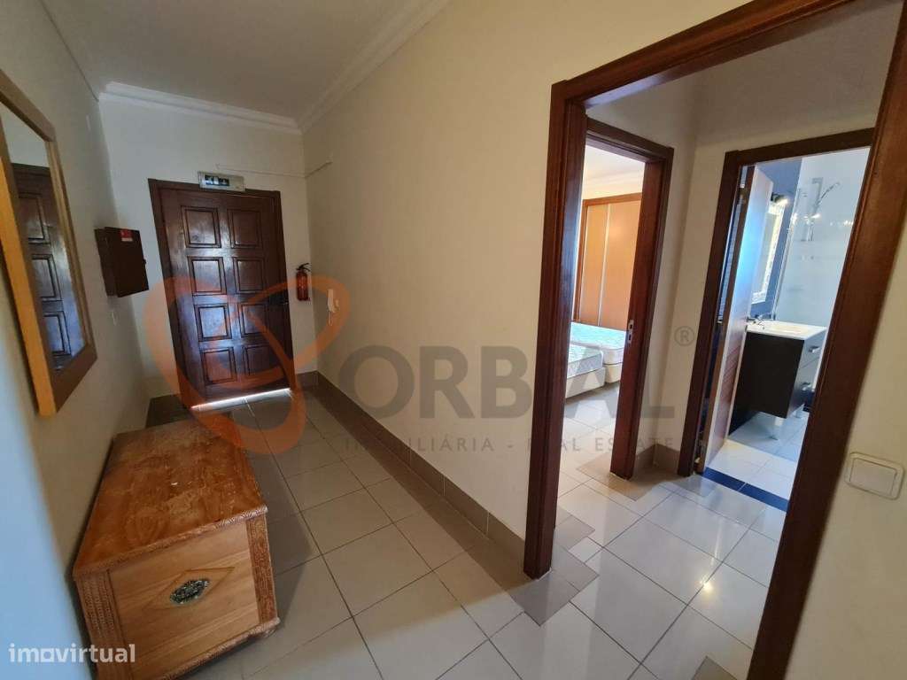 Espaçoso apartamento T1 para venda em Albufeira com piscina-6