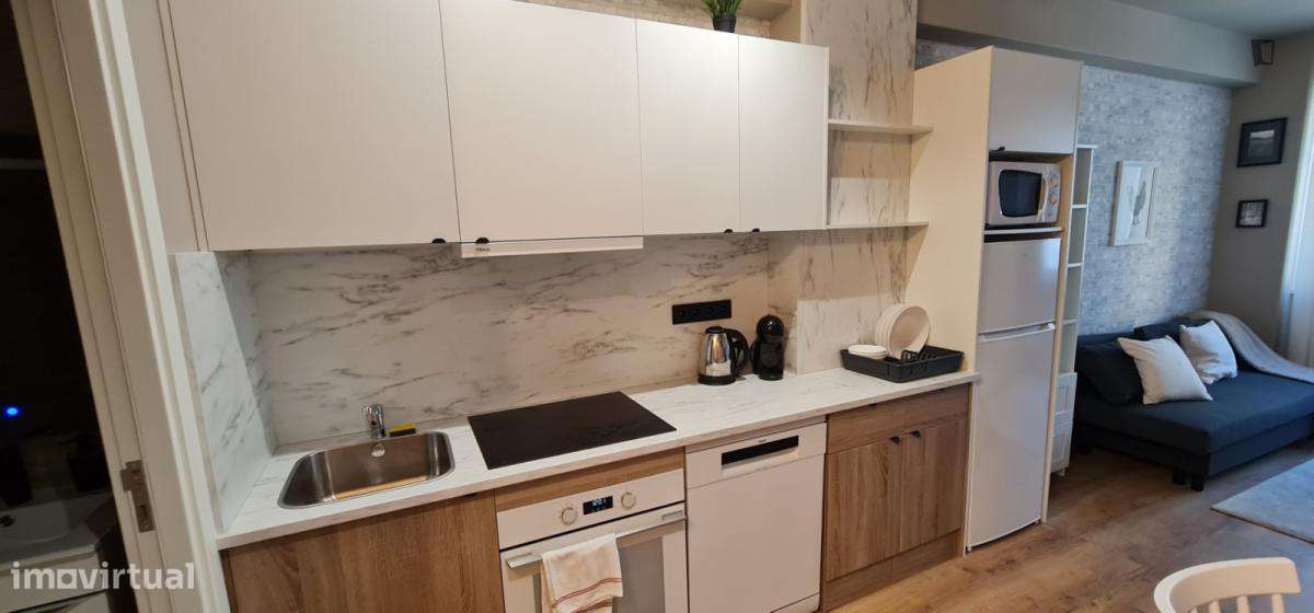 Apartamento com 1 quartos - localizado em Cedofeita Porto - Grande imagem: 4/10