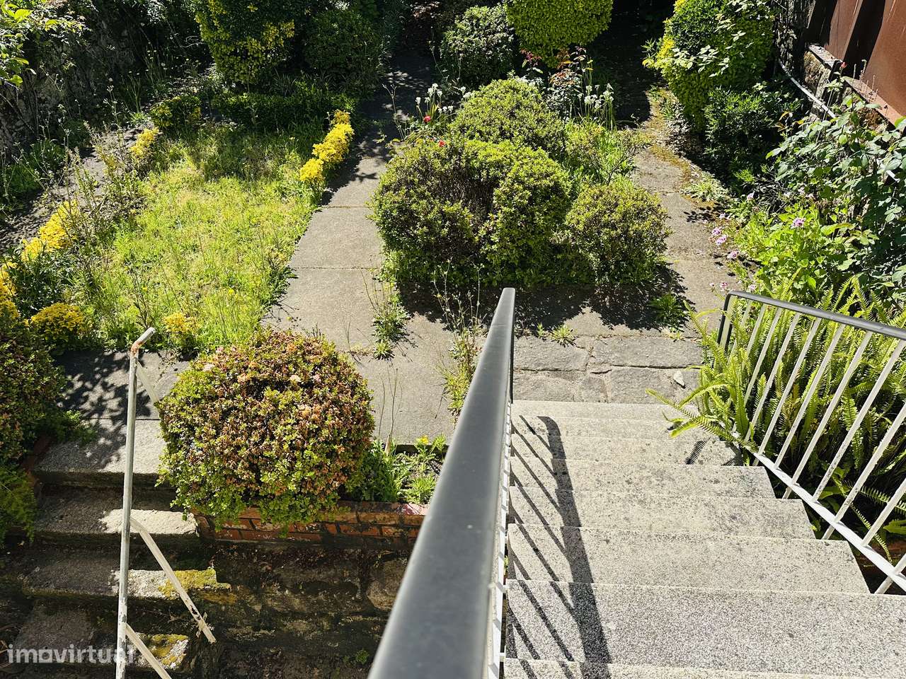 Moradia T6 de charme com muito potencial ao Parque da Prelada (Porto)-15