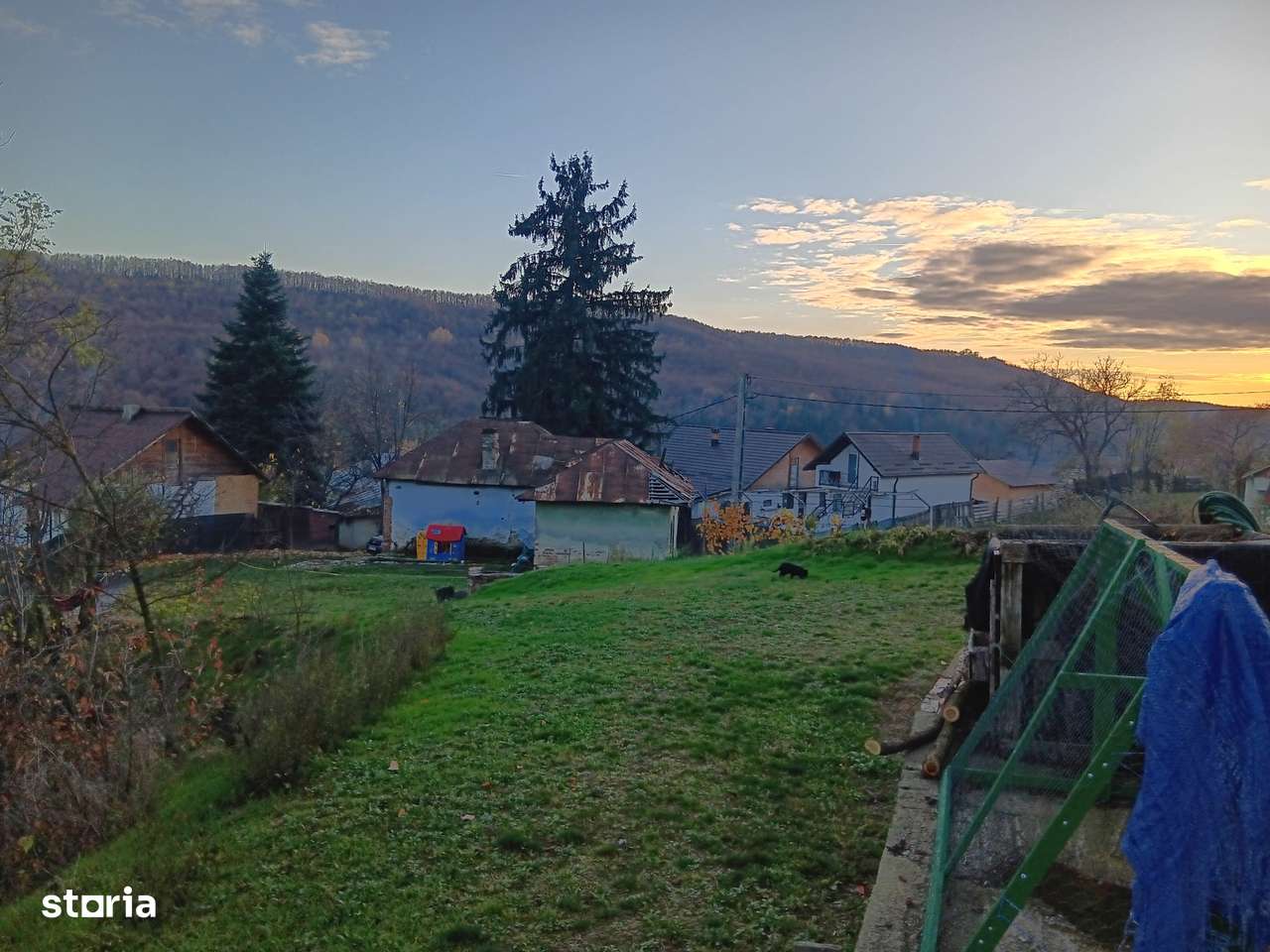 Casa Faget, Mioveni, teren 1665 mp, toate utilitatile, la asfalt-3