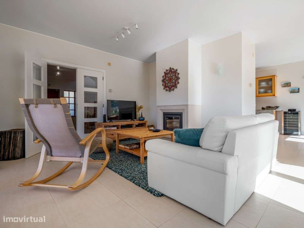 Moradia T3 com piscina, jardim, garagem e vista no Praia d'el Rey B...-17