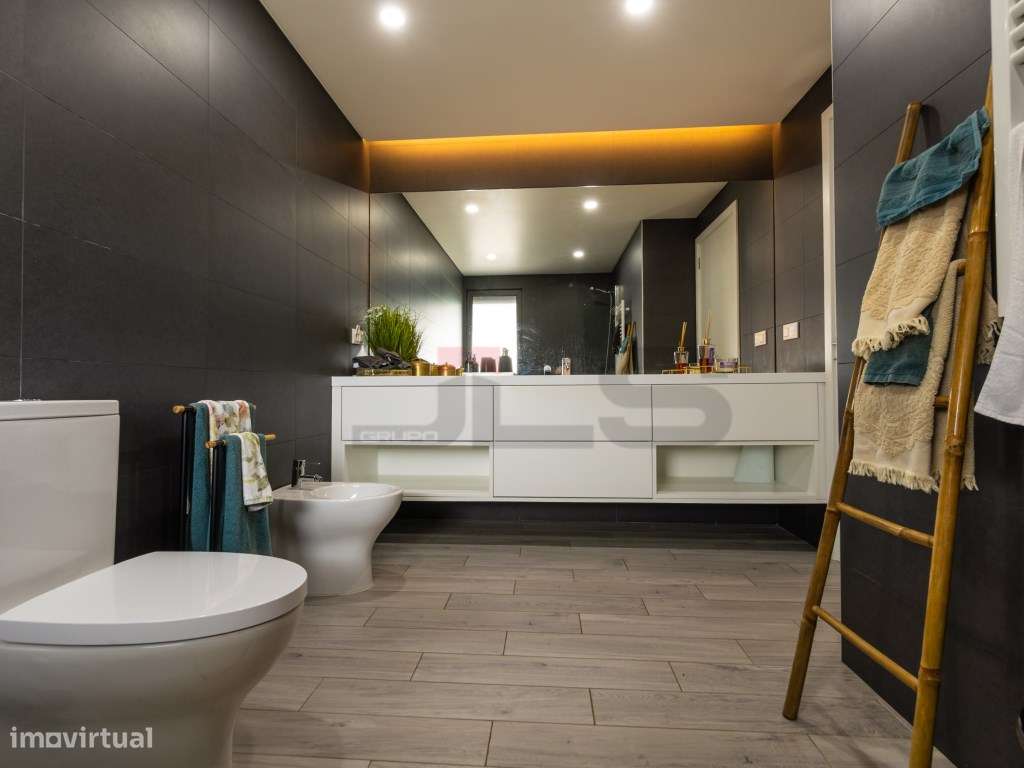 Refúgio Moderno com Vista e Design no Pico da Pedra, Ilha de São Mi...-36