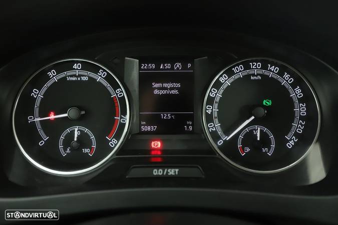 Skoda Rapid 1.0 TSI Ambition DSG - 15