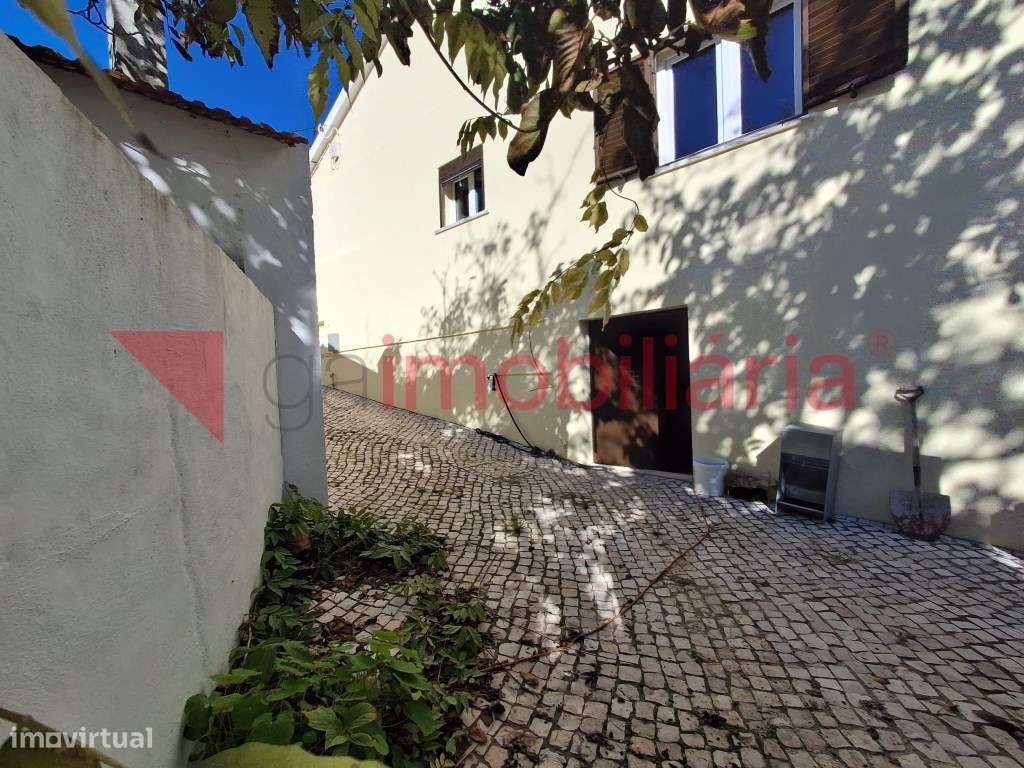 Moradia Rustica inserida numa Magnifica Paisagem Vinícola-25