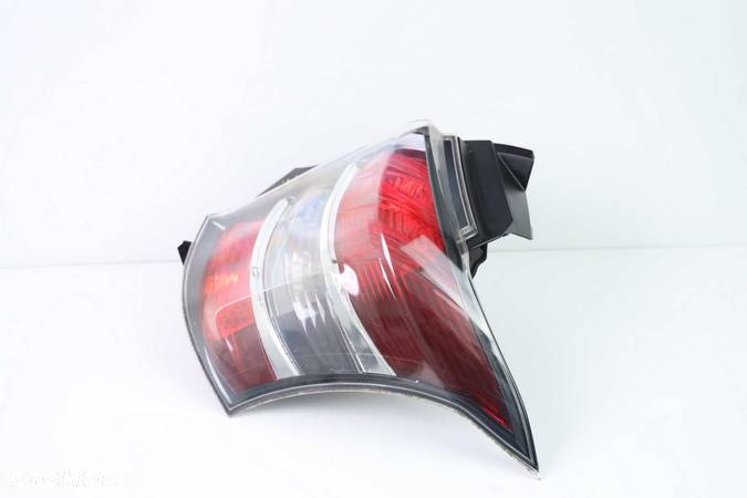 LAMPA PRAWY TYŁ TYLNA TOYOTA IQ 08-10R - 2