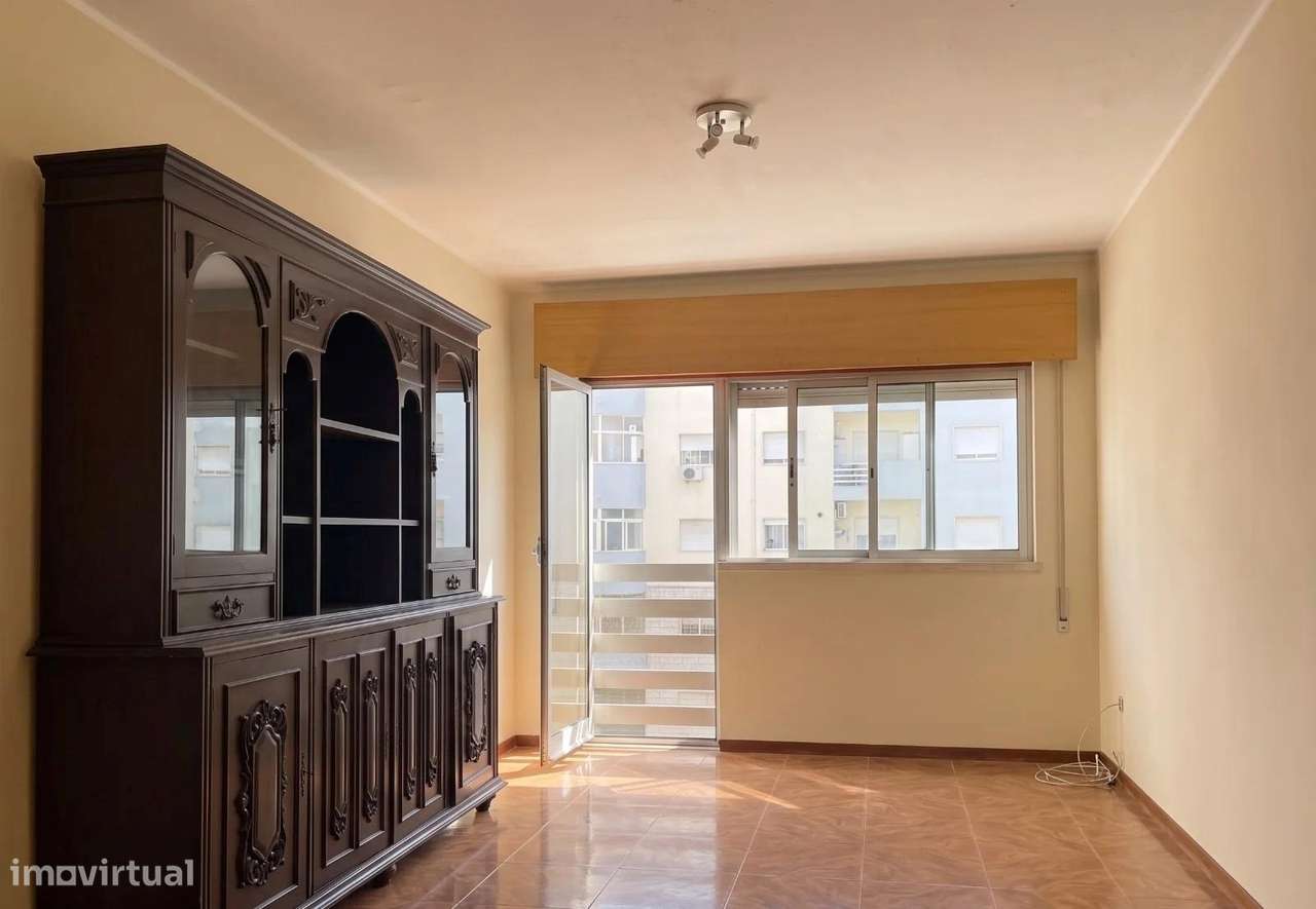 Apartamento T3 Venda em Vilar de Andorinho,Vila Nova de Gaia-12