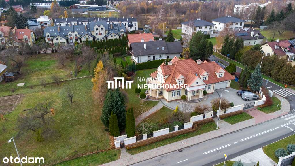 Dom w stylu dworkowym blisko centrum Rzeszowa - Pełny obrazek: 5/20