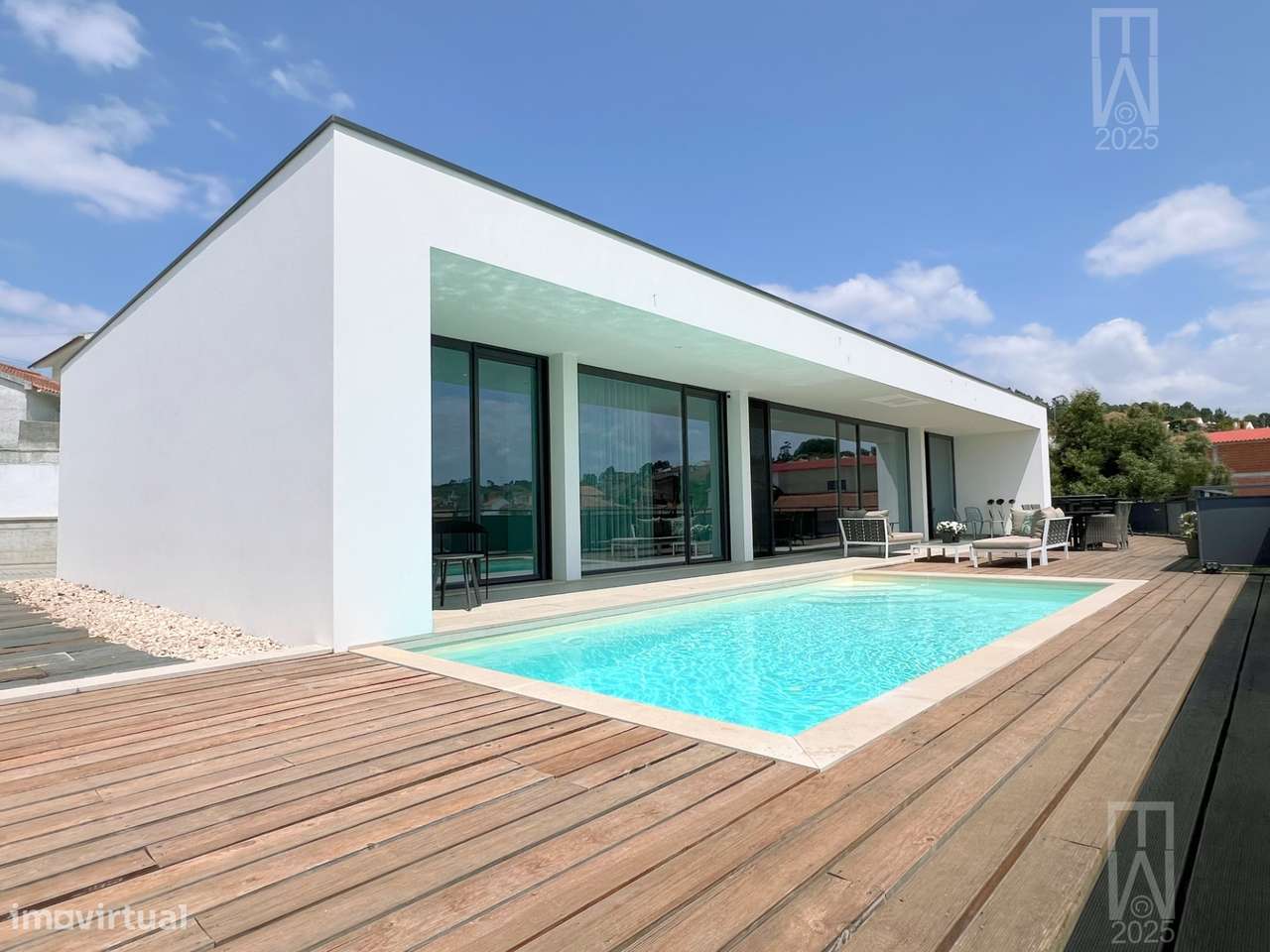 Imagine viver entre o charme tranquilo do campo e a energia vibrante d - Grande imagem: 3/15