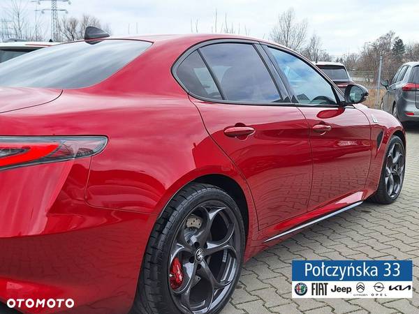 Alfa Romeo Giulia - 16