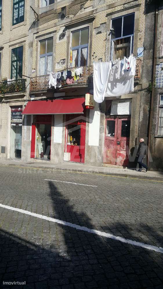 Prédio para reabilitar c/ PIP Aprovado na Baixa do Porto-5