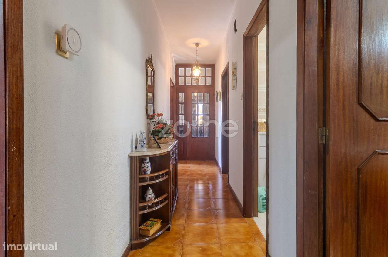 Moradia Isolada T3 com Terreno - Foz do Sousa-8