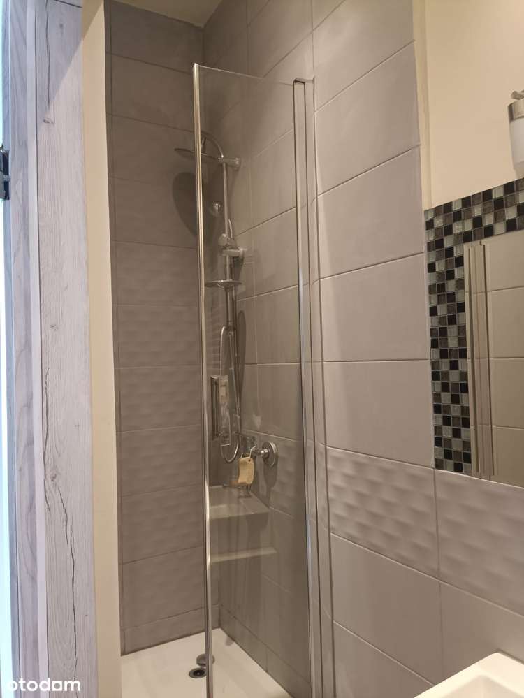 3 pokoje parter podzielone na 2 lokale-11