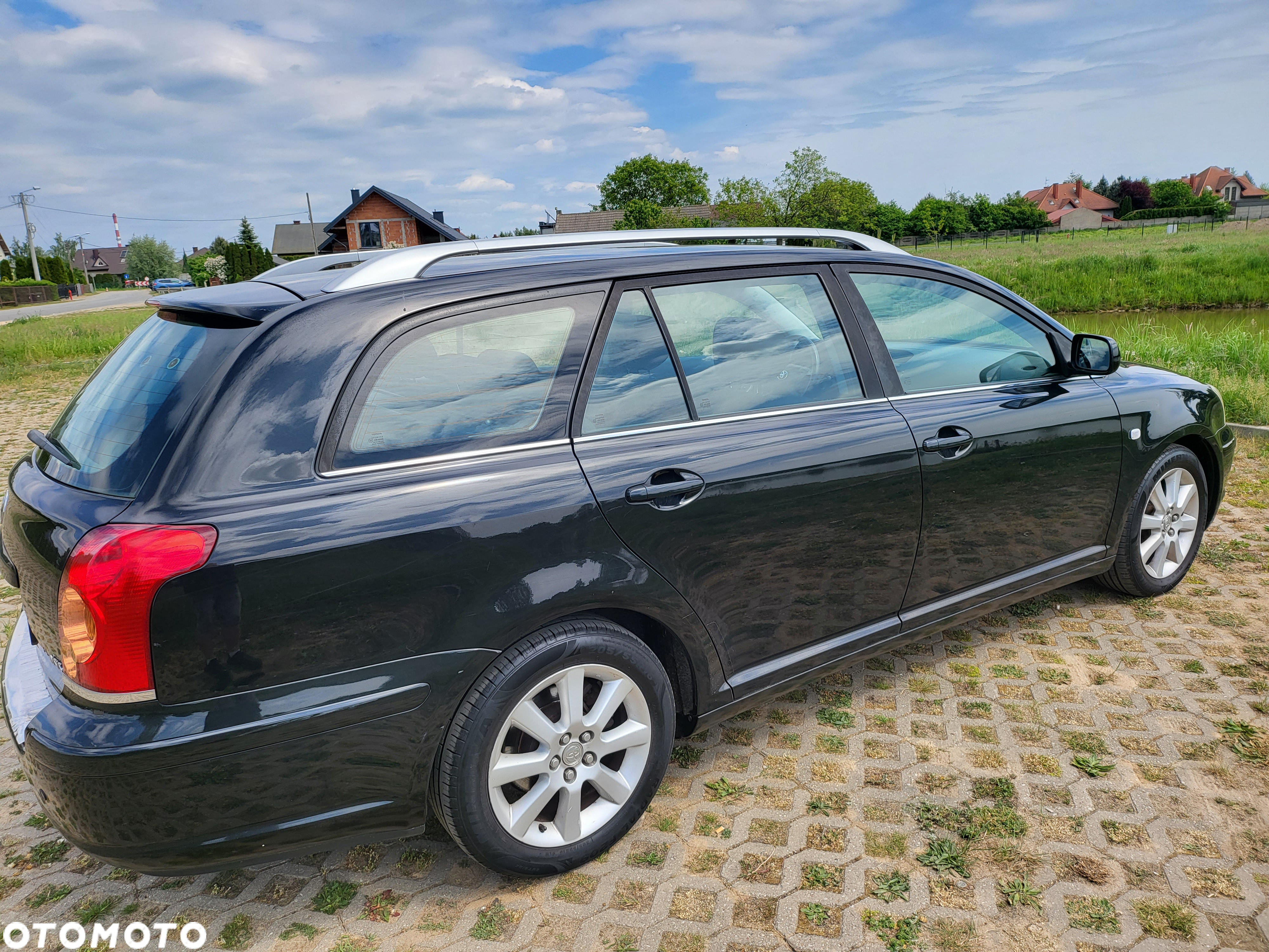 Toyota Avensis - 30