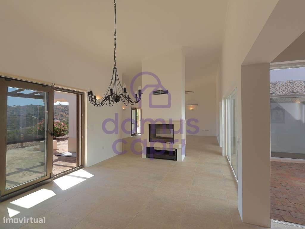 Moradia T3 com Piscina e Terreno em Porto Carvalhoso - Tavira-14