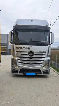 Mercedes-Benz Actros - 1