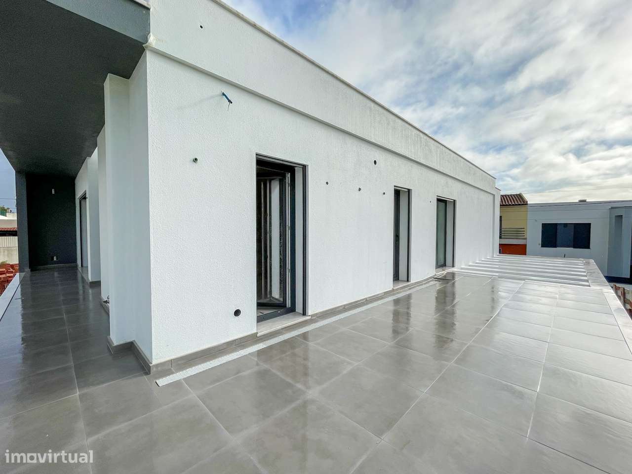 Moradia T4 com Piscina - Santa Iria de Azoia (Bairro da Salvação)-27