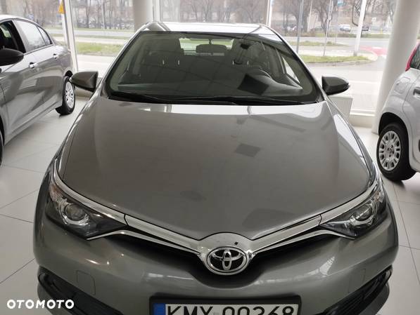 Toyota Auris 1.33 VVT-i Comfort - 2