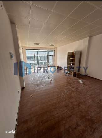 Afumati - Natura Center | Spatiu 97mp | Centrala | Vitrina - Imagine principală: 4/8