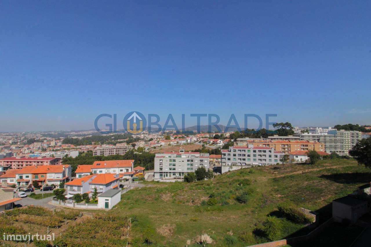Apartamento T2+1 ao centro de Gondomar-11