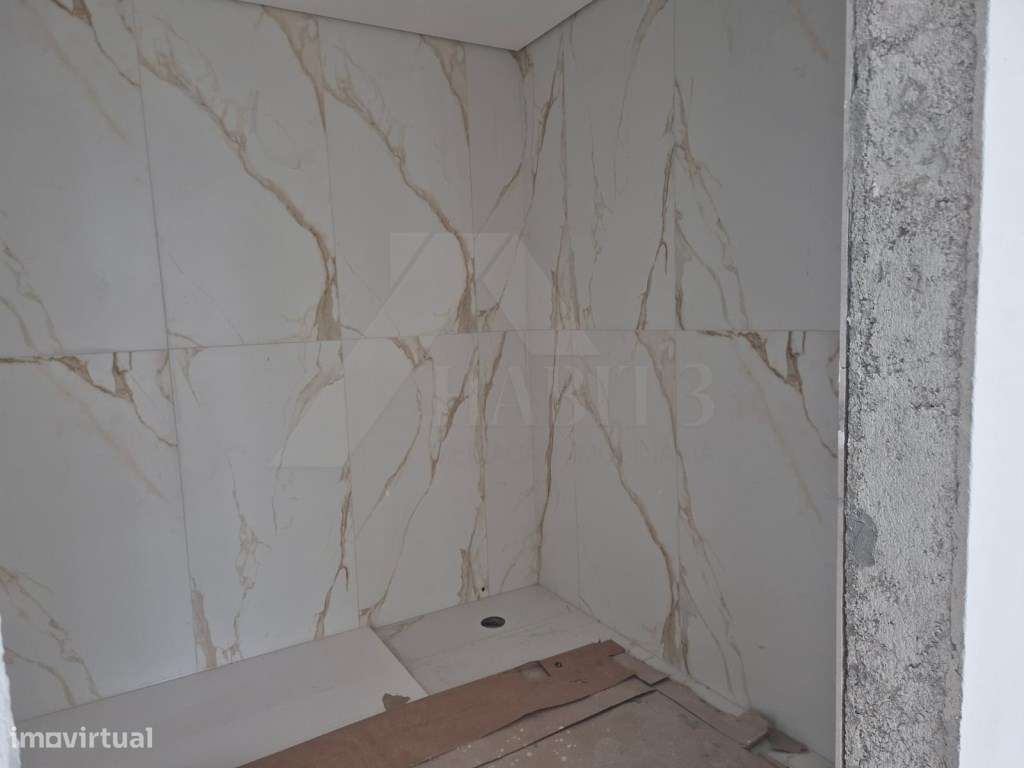 Moradia T3 de Arquitetura Moderna, com piscina - Correlhã, Ponte de...-11