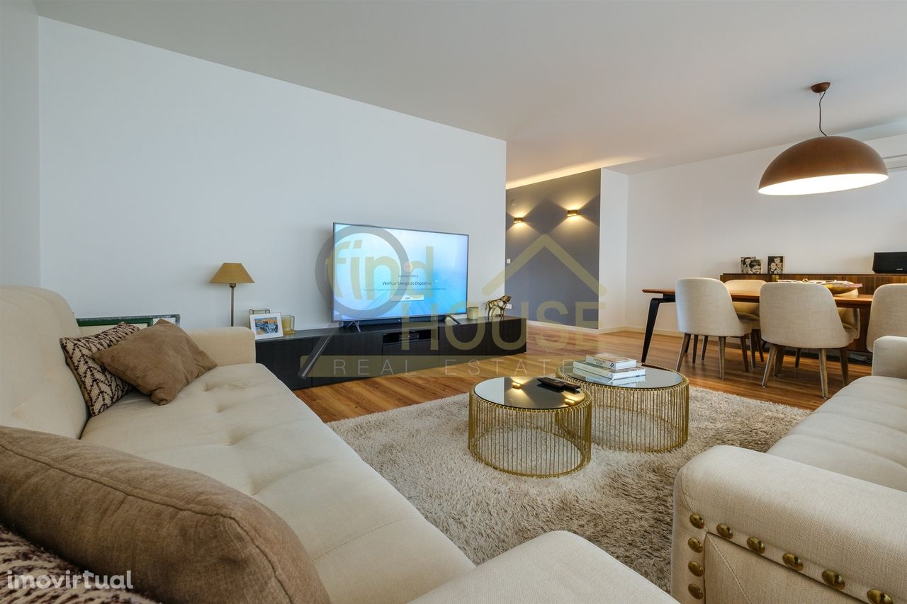 Apartamento T4 com 4 Suites no Saldanha, Av. Casal Ribeiro, Lisboa