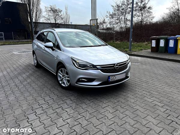 Opel Astra IV 1.6 CDTI Cosmo - 3
