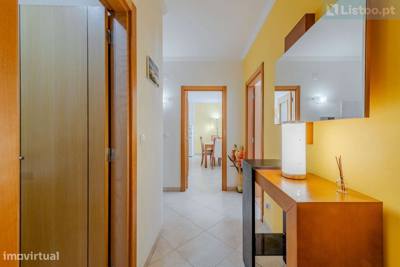 Apartamento T2 com Piscina, Varanda em Portimão-18