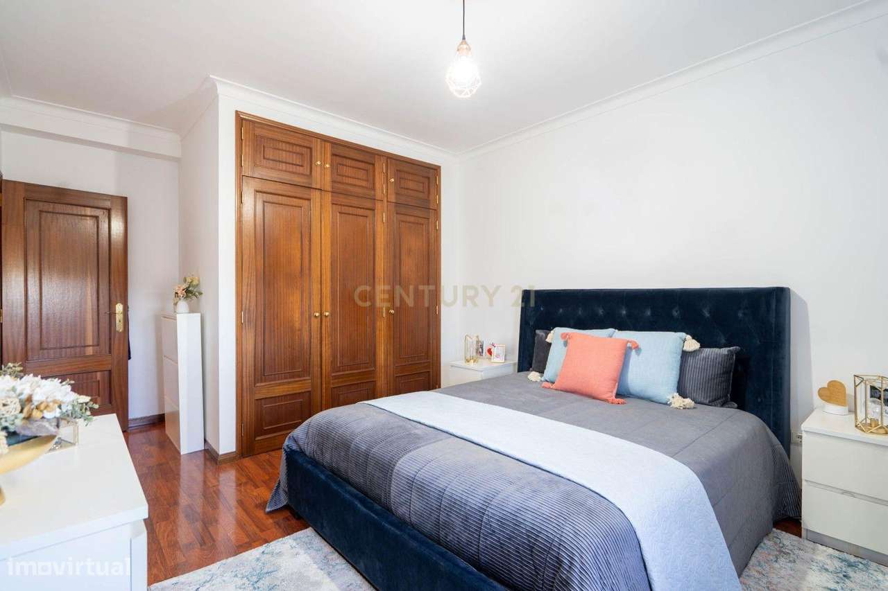 Apartamento T3 - Duplex - C/ garagem-15