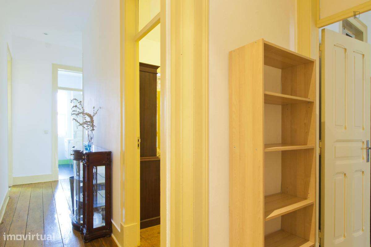 Quarto - localizado em Campolide Lisbon - Grande imagem: 4/10