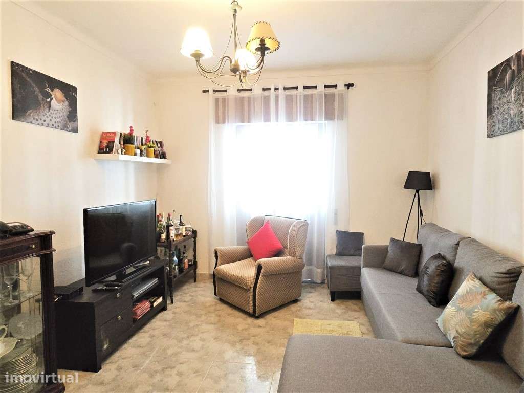 Apartamento T2 + Sótão-3