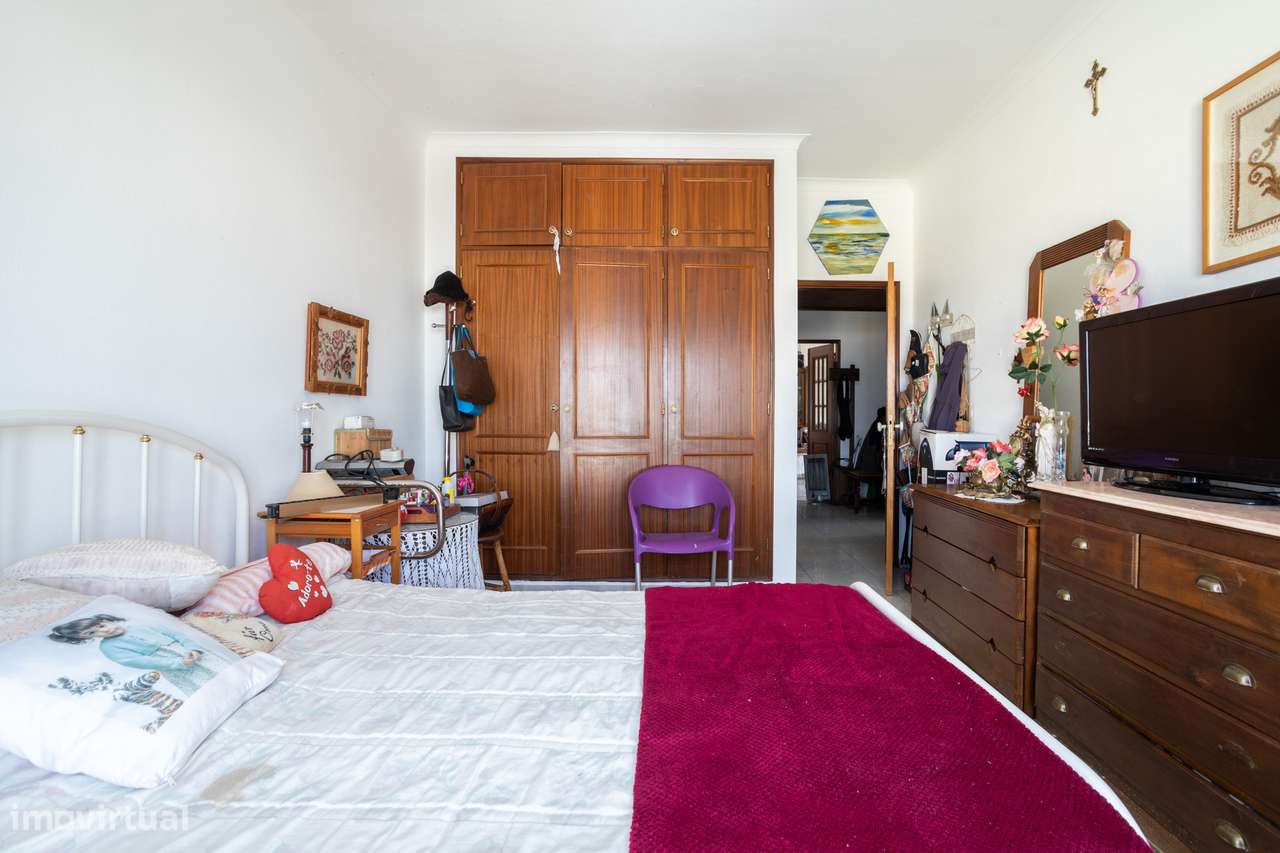 Apartamento T2 com Vista Mar e Conforto Familiar em Lagos! - Grande imagem: 5/26